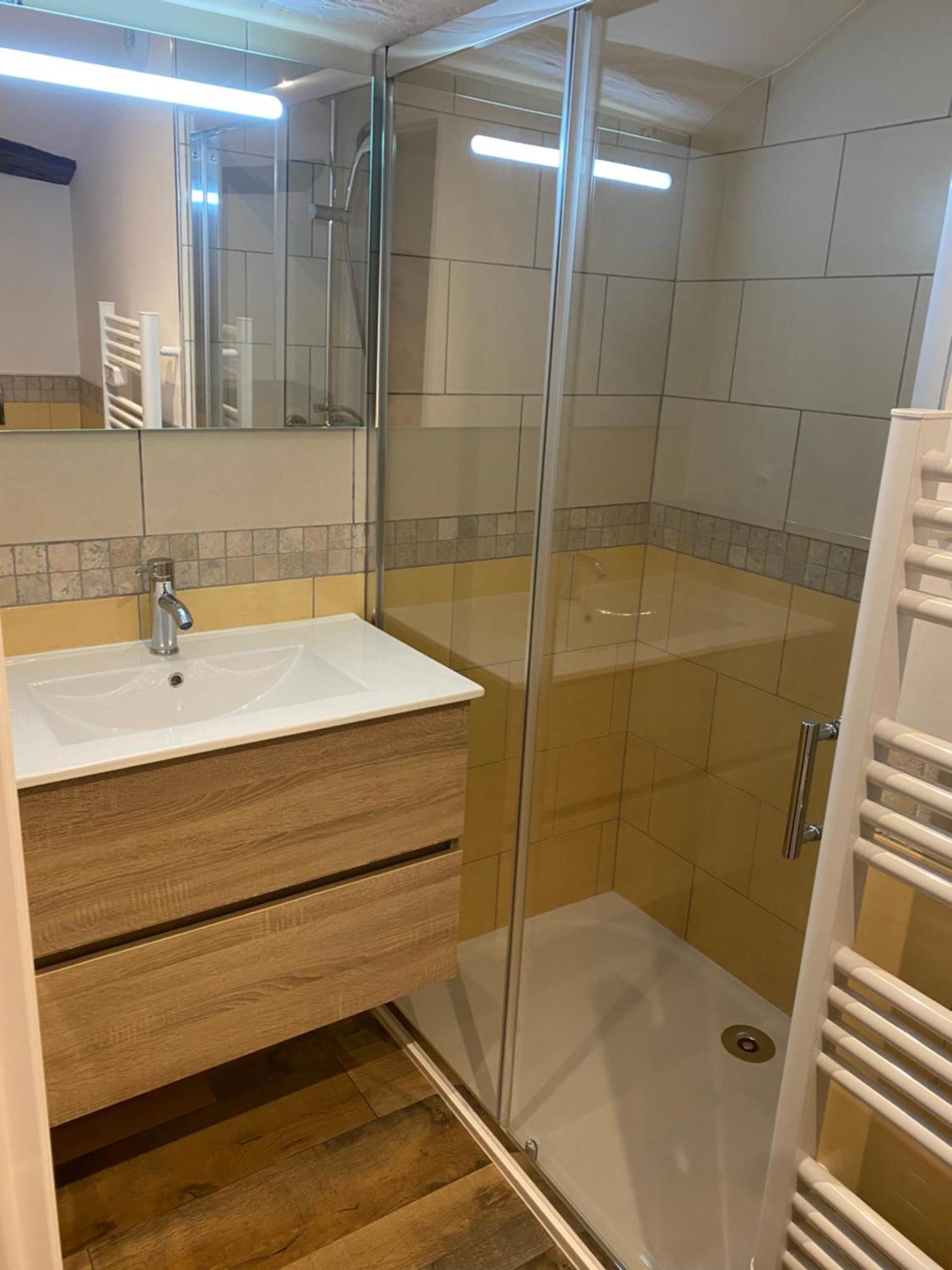 3 T1 Meuble 86320 *